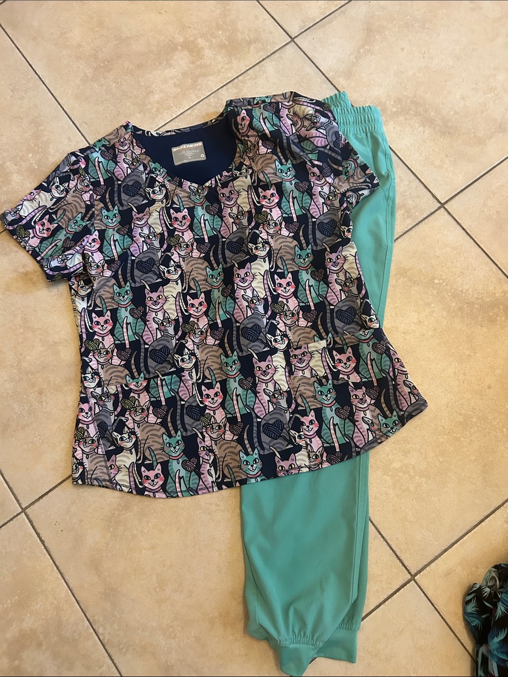 Skechers Women's Cat Print Top with Teal Pants